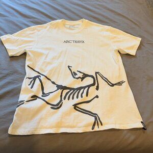 Arc’teryx Graphic Skeleton Logo T Shirt Men’s Size Large Cream Gorpcore